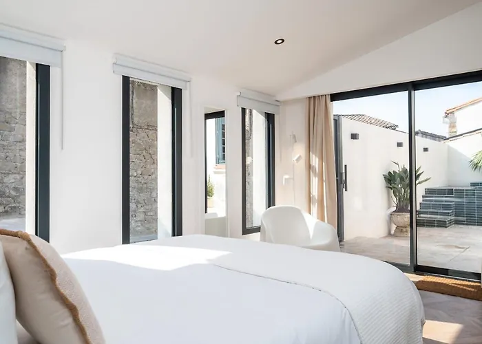 La Maison De Jean By Maison Bacou